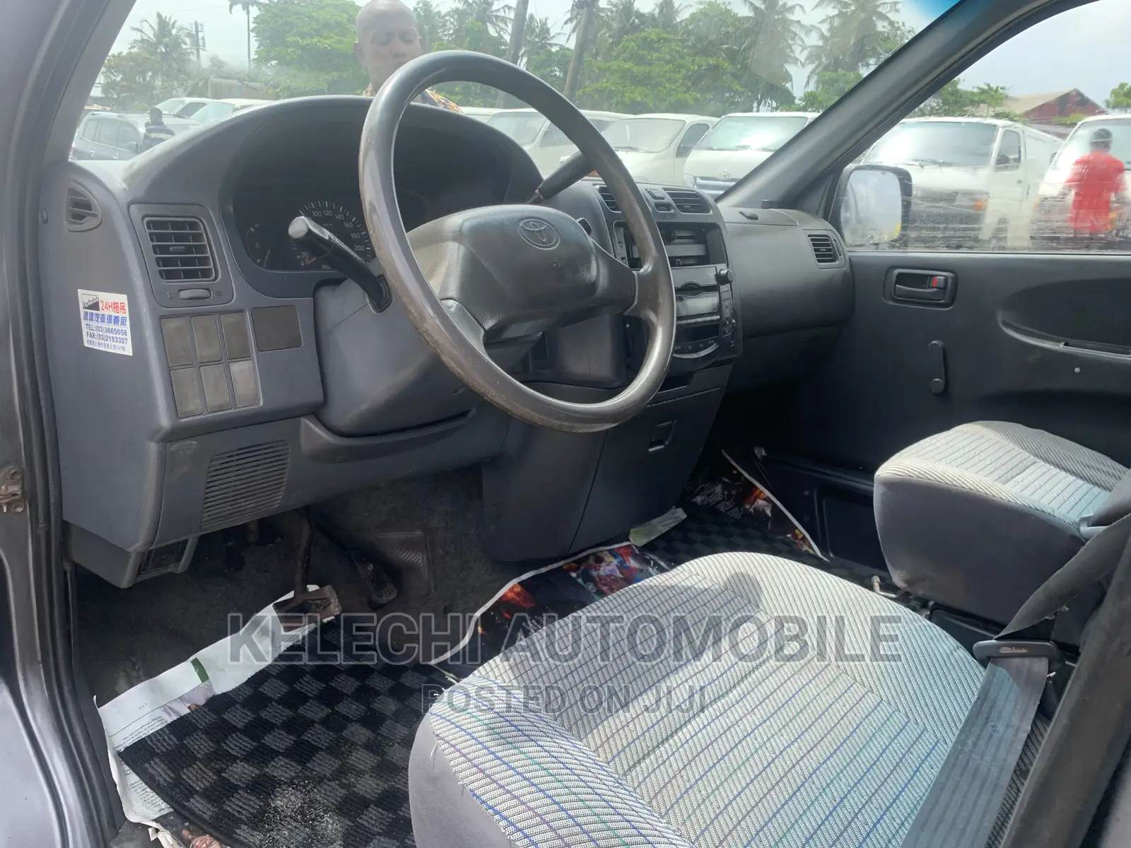 Toyota HiAce 2006 Grey