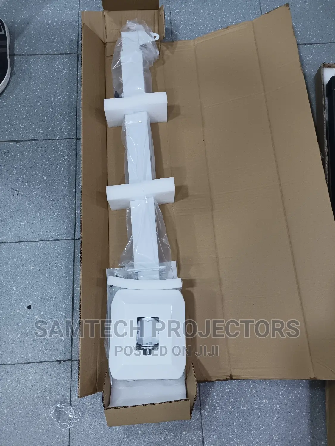 Useable for Short Throw Projector
