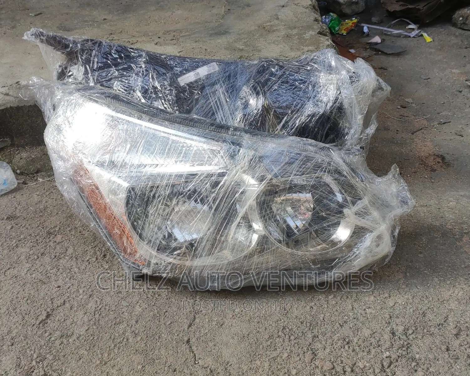 Head Lamp Pontiac Vibe 2010