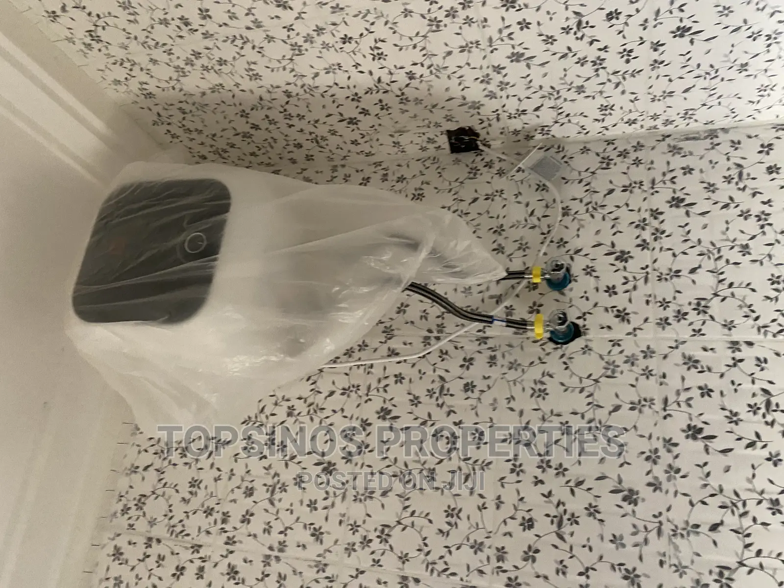 3bdrm Block of Flats in Dawaki for rent