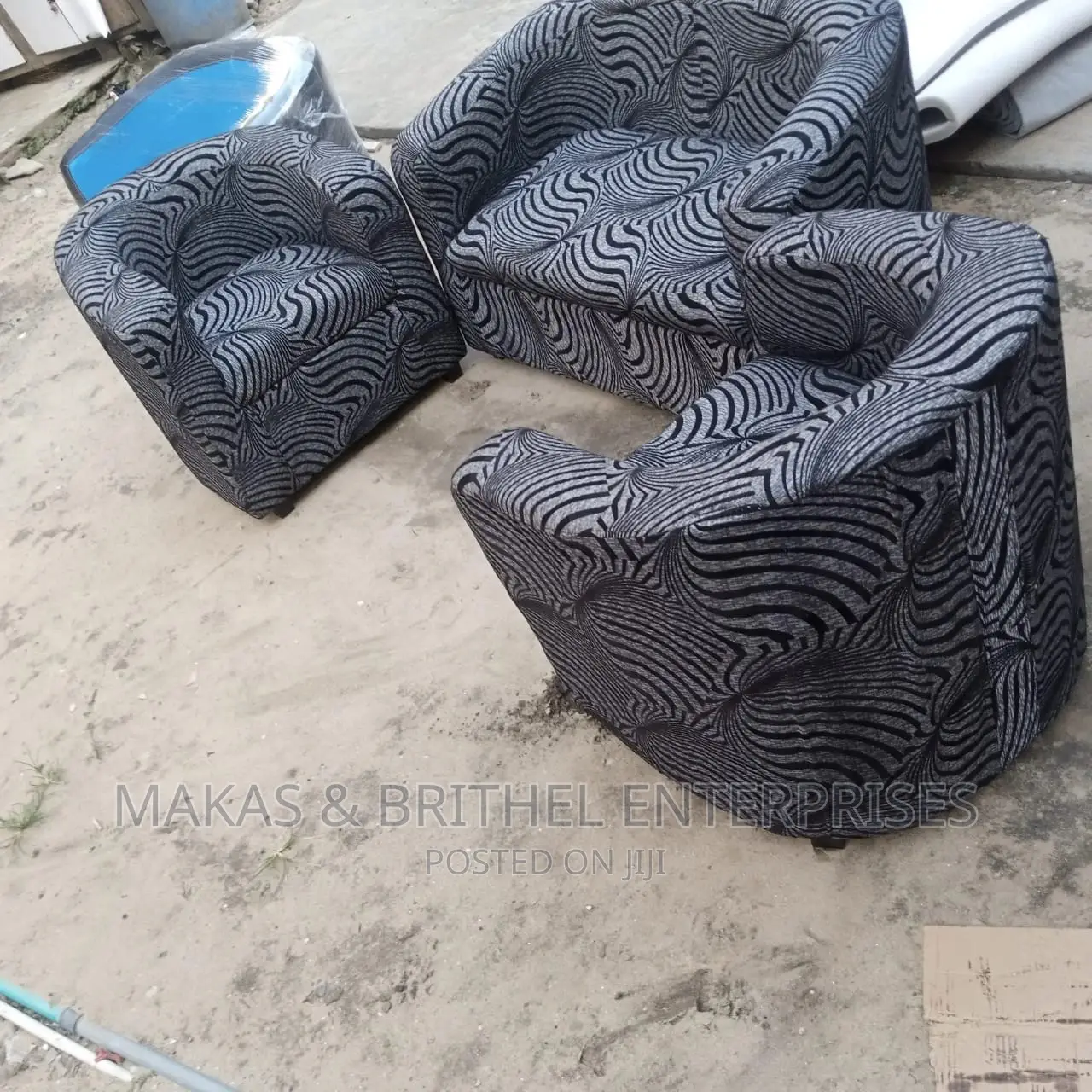 Quality Fabric Bucket Chair