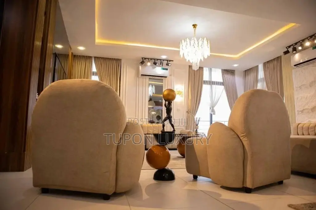 Waterfront 3 Bedroom Apartment
