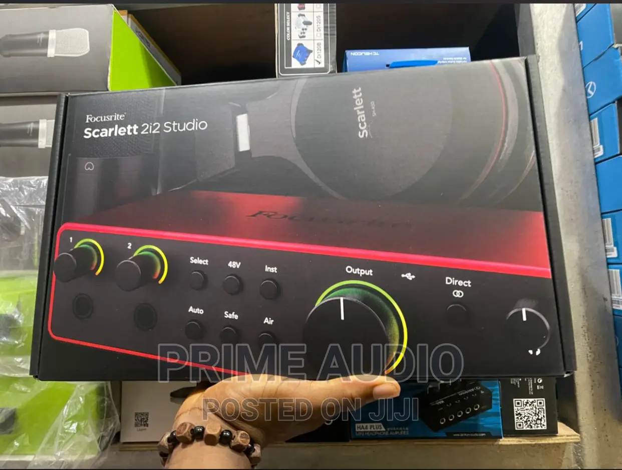 Focusrite Scarlett 2i2 Studio 4th Generation