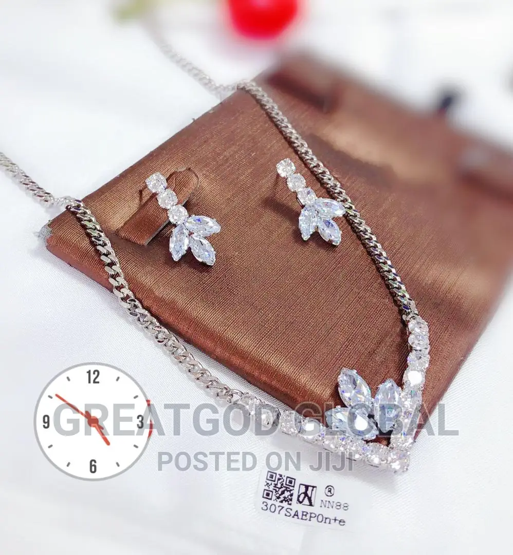 Designers Necklace Silver