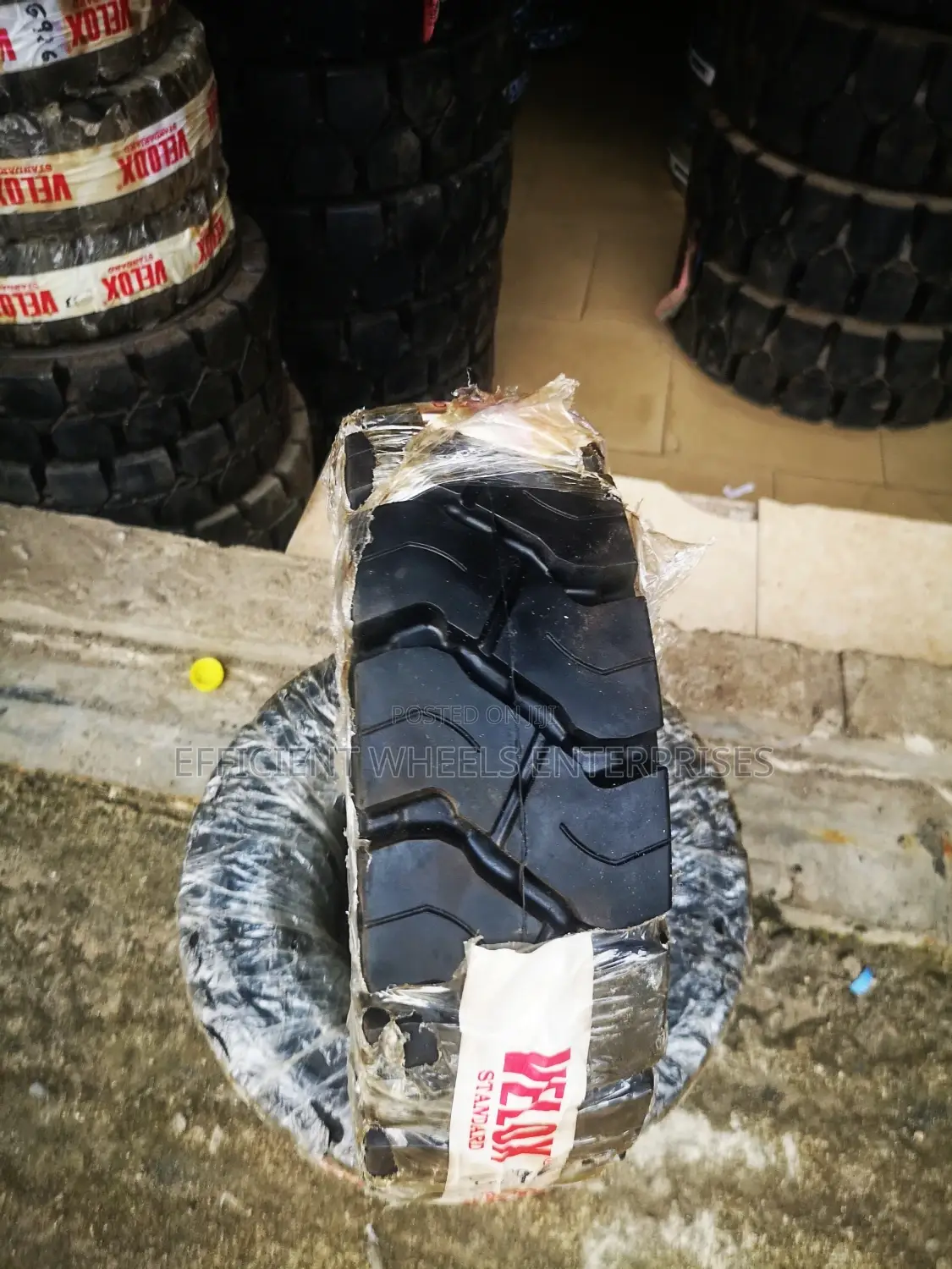 15x4.5-8 VELOX India Solid Tyre