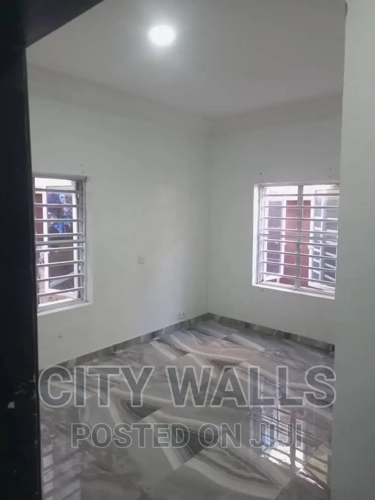 2bdrm Block of Flats in Ikate-Elegushi for rent