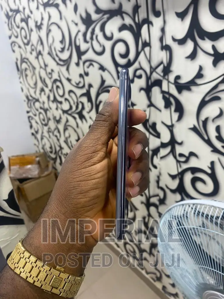 Samsung Galaxy S20 128 GB Gray