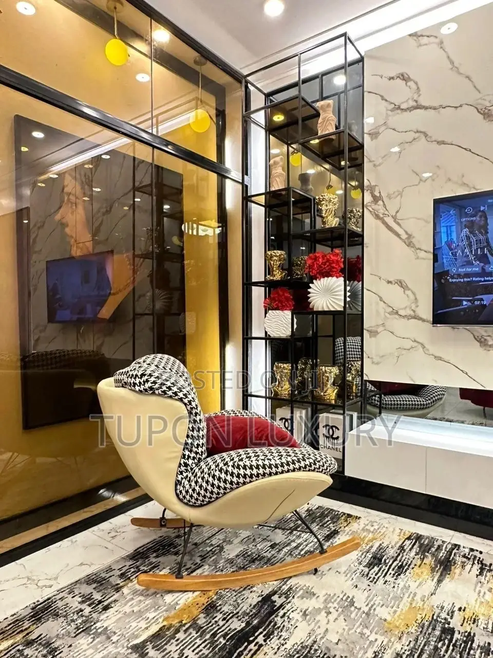 Luxury 1bedroom Apartment in Chevron