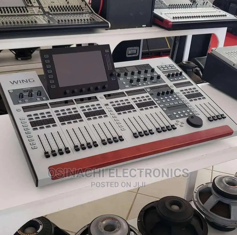 Behringer Wing Digital Mixer