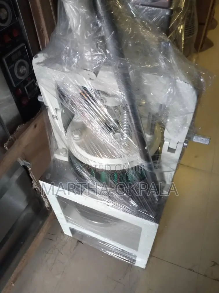 Manual Dough Divider