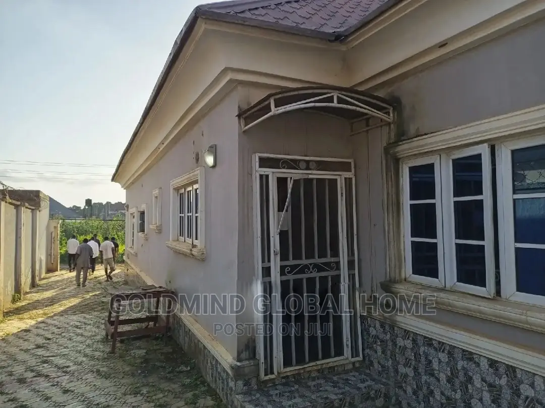 3bdrm Bungalow in Lokogoma for sale