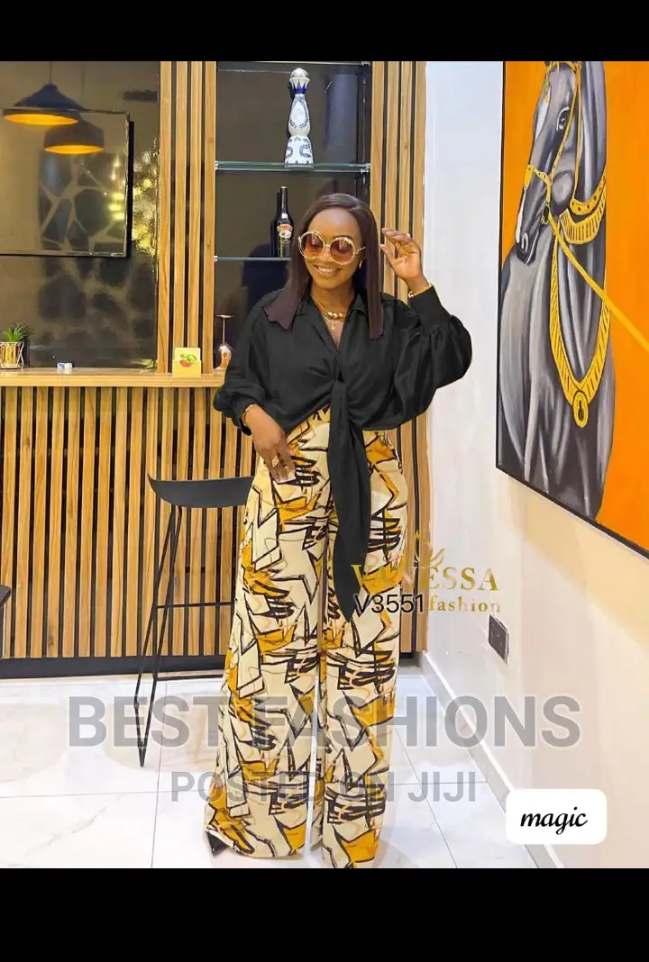 Stylish Ladies Parazzo 2 Piece