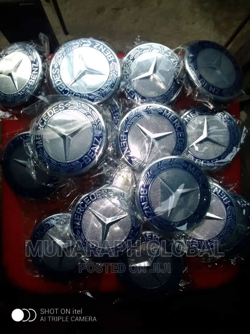 Mercedes Benz Bonnet Logo.
