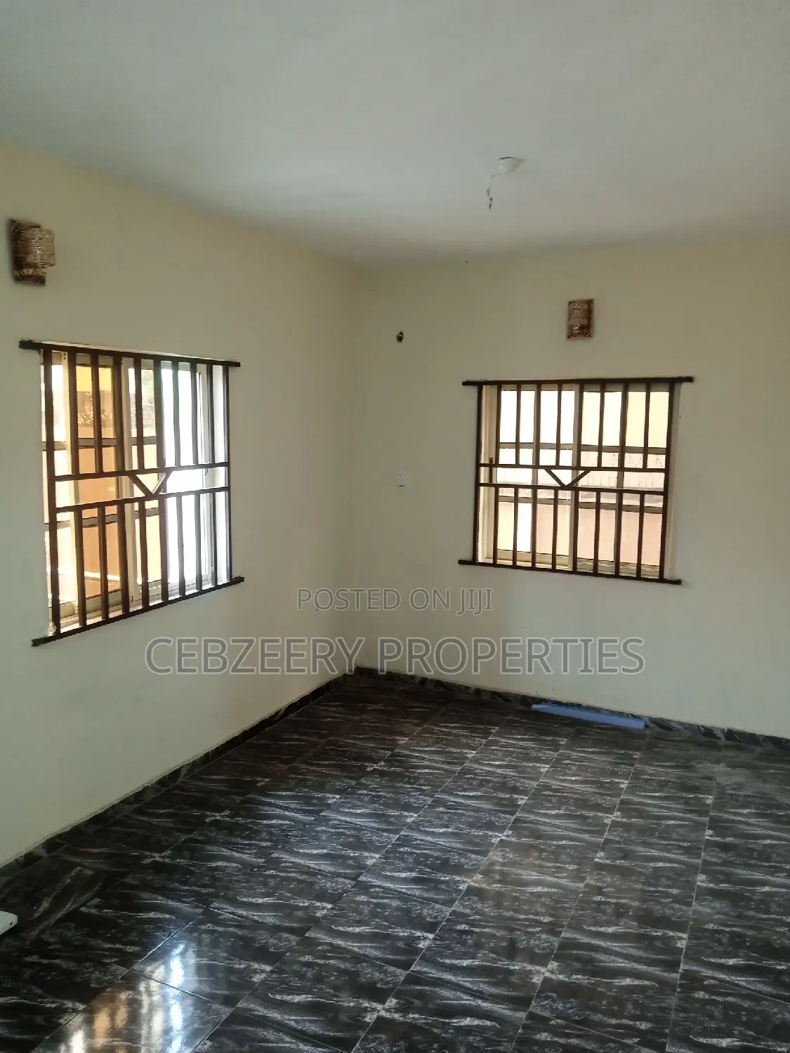 2bdrm Apartment in United Estate, Yakoyo/Alagbole for rent