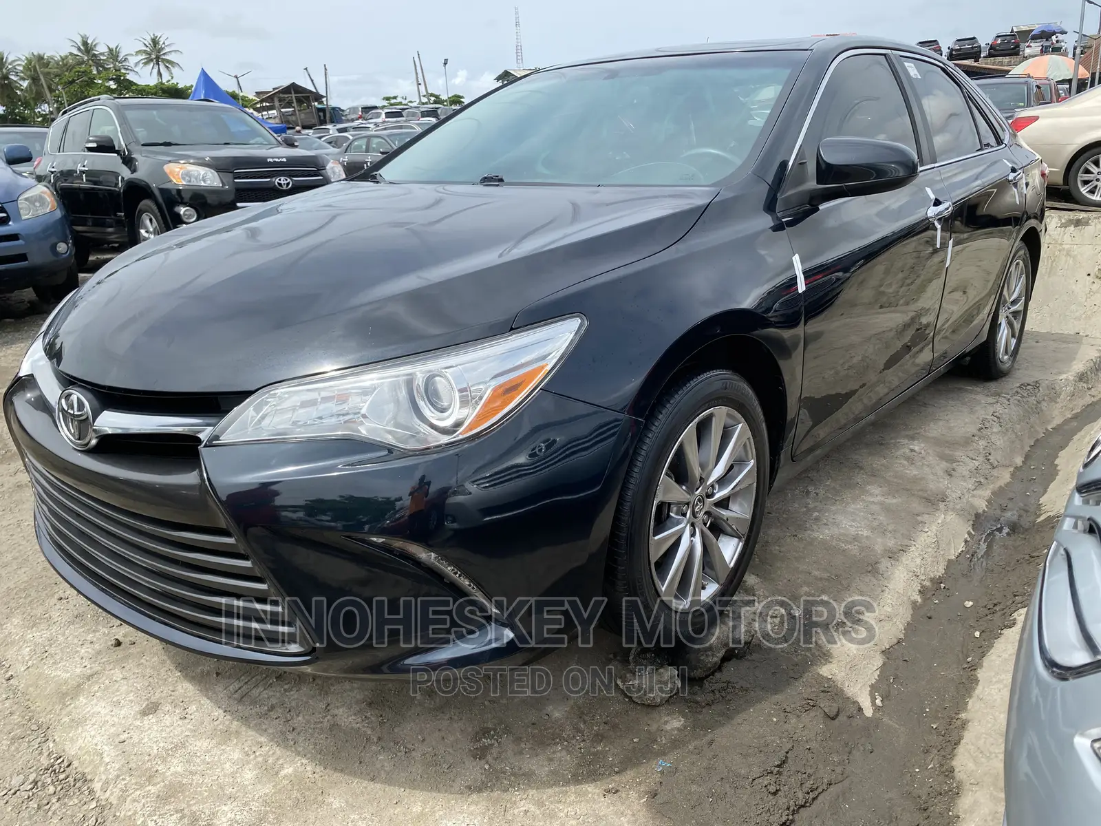 Toyota Camry 2016 Black