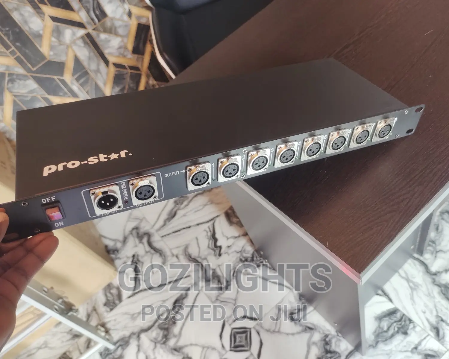 DMX Spliter 8 Way.