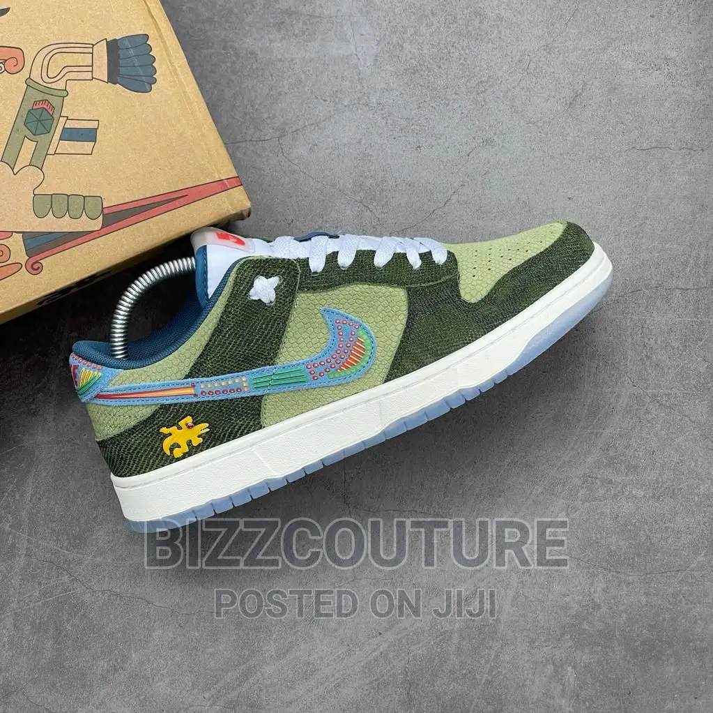 Original NIKE SB DUNK Low Siempre Familia Available in Store