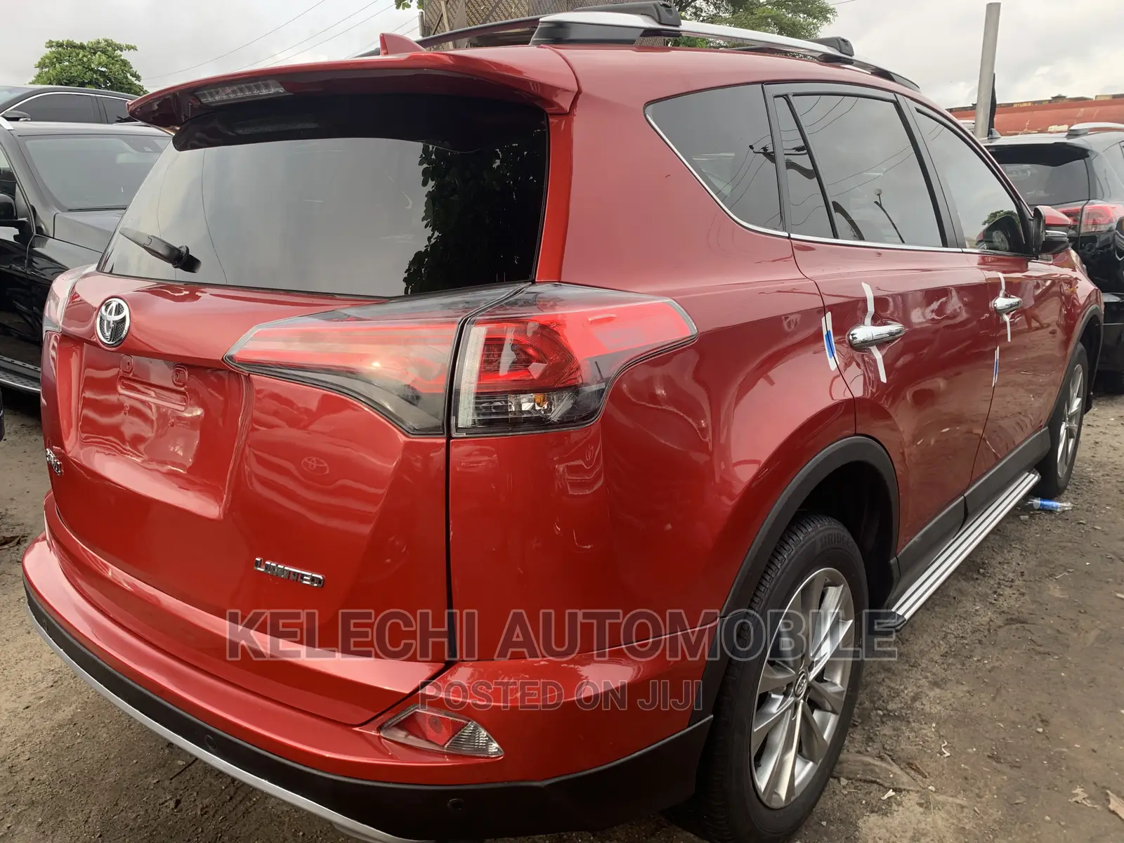 Toyota RAV4 2017 Red