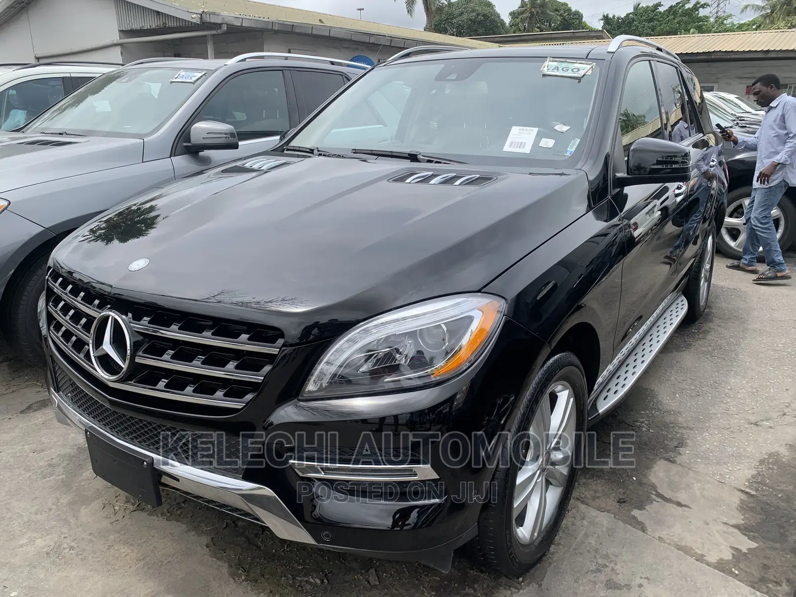 Mercedes-Benz M Class ML350 4dr SUV (3.5L 6cyl 7A) 2015 Black