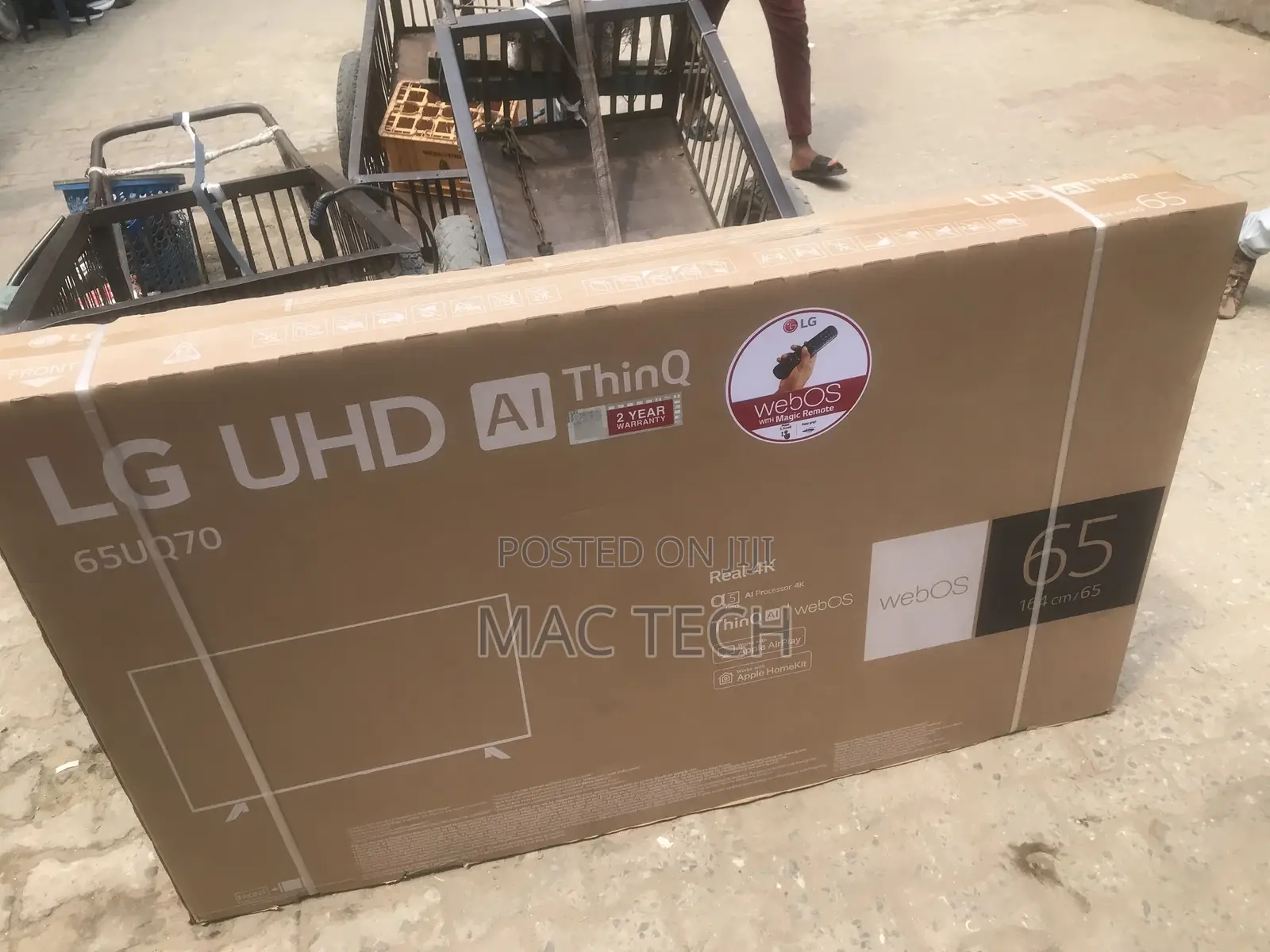 65 Inches LG Smart Tv.