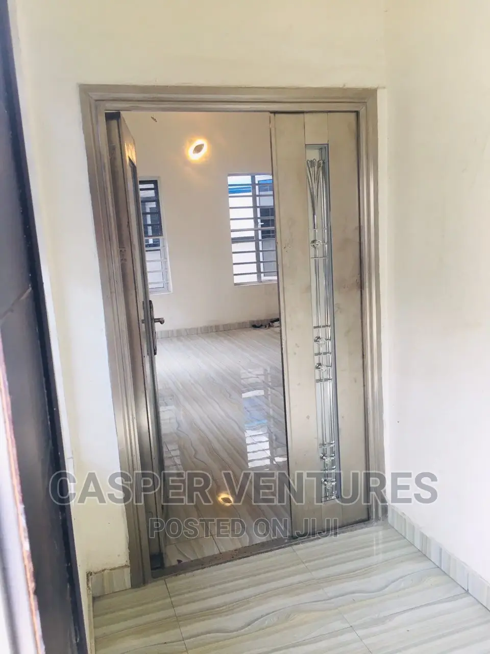 Mini Flat in Osapa Estate for rent