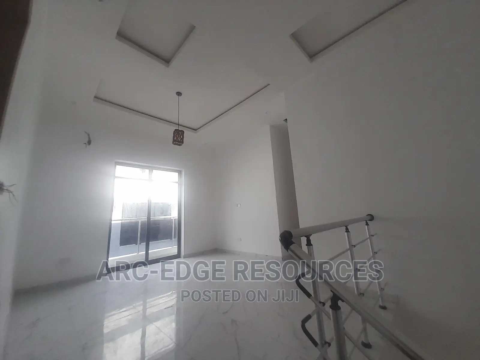 5bdrm Duplex in Lekki Phase 1 for sale
