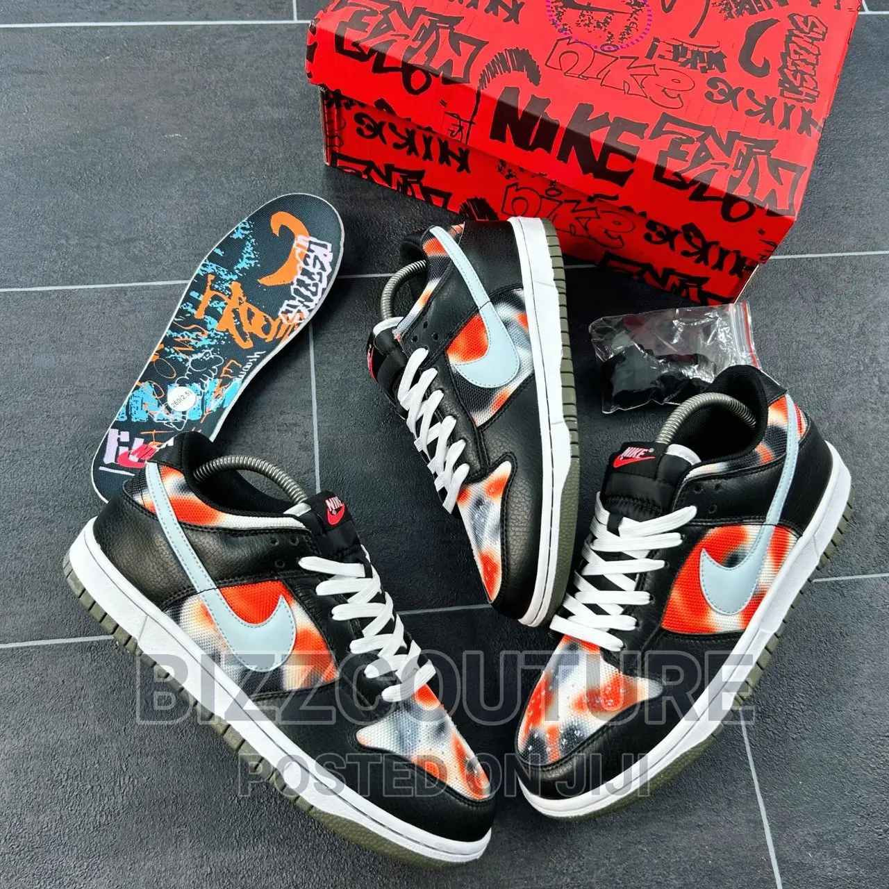 Original NIKE SB DUNK Low SE TIE DYE Available in Store
