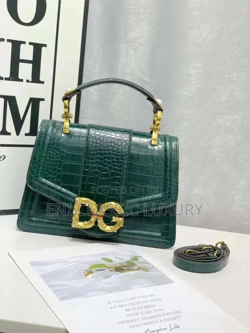 Super High Quality Luxury Outfit Dolce Gabbana Available
