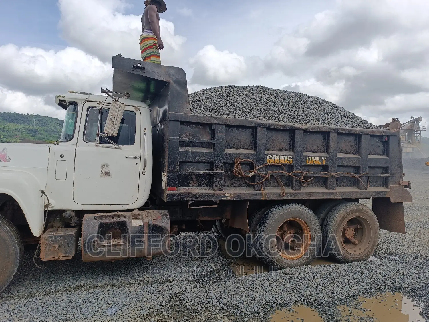 Granite Black Chippings