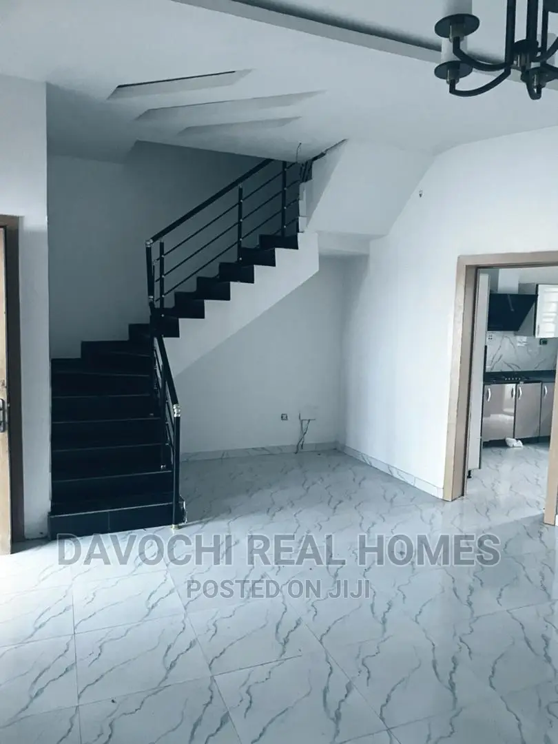4bdrm Duplex in Chevron Second Toll, Lekki for rent
