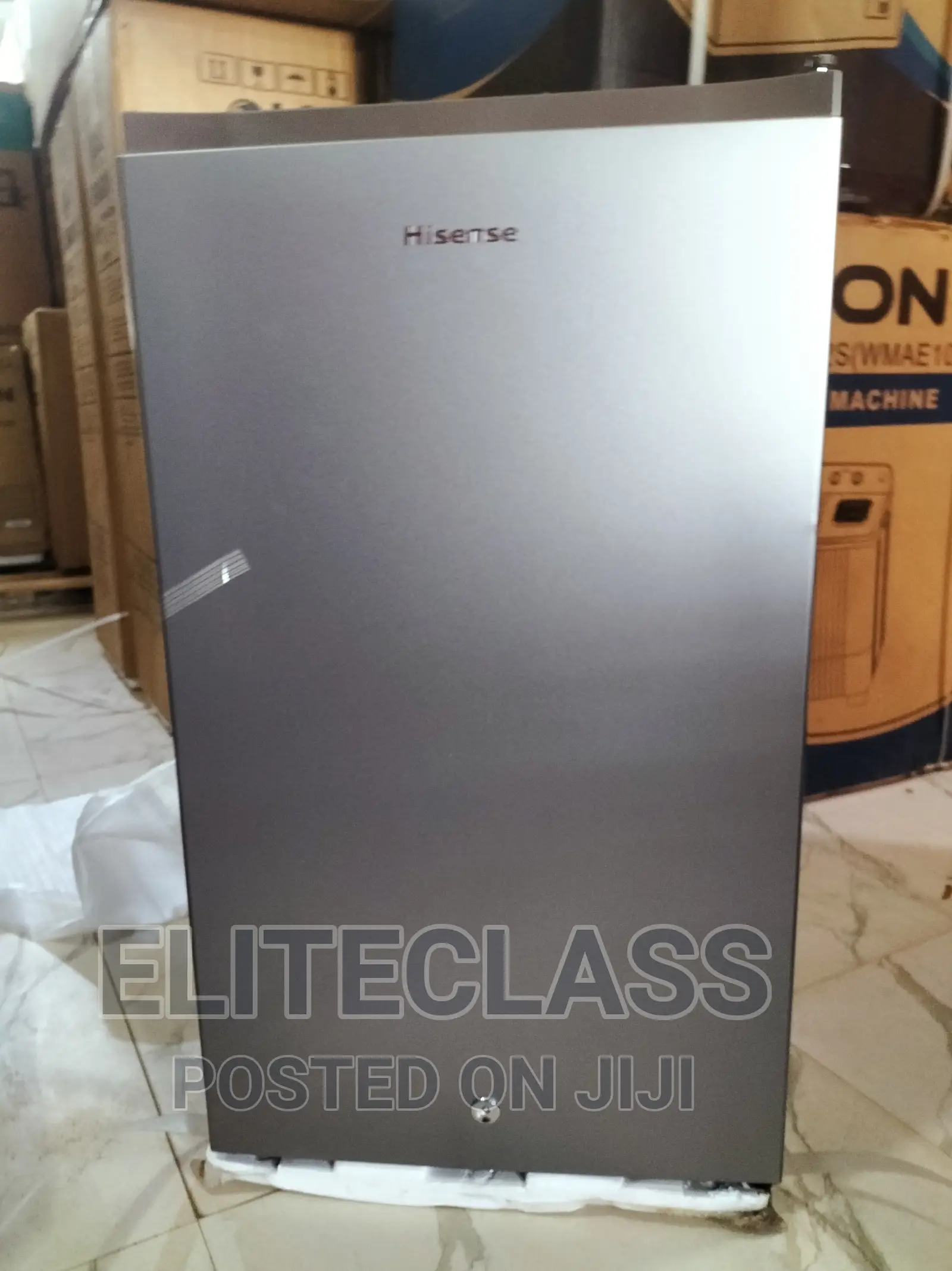 Latest Hisense 121 Litres Refrigerator (REF121DR)