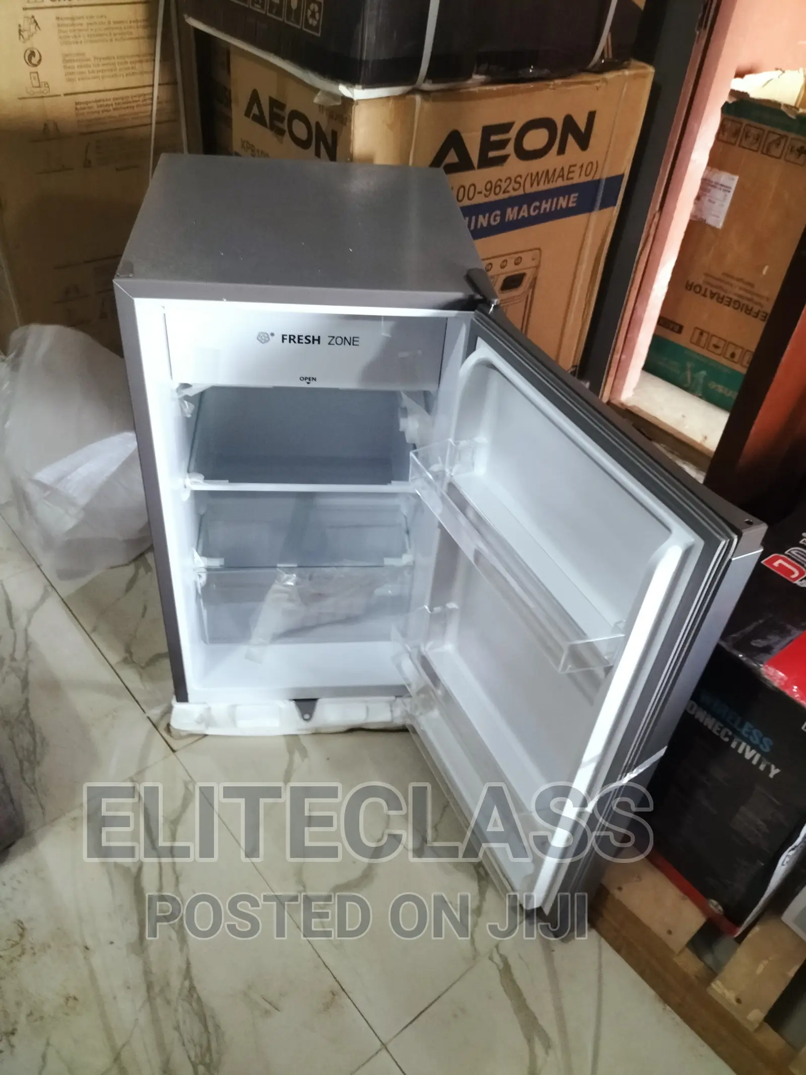 Super Freezing Hisense 121 Litres Refrigerator (REF121DR)