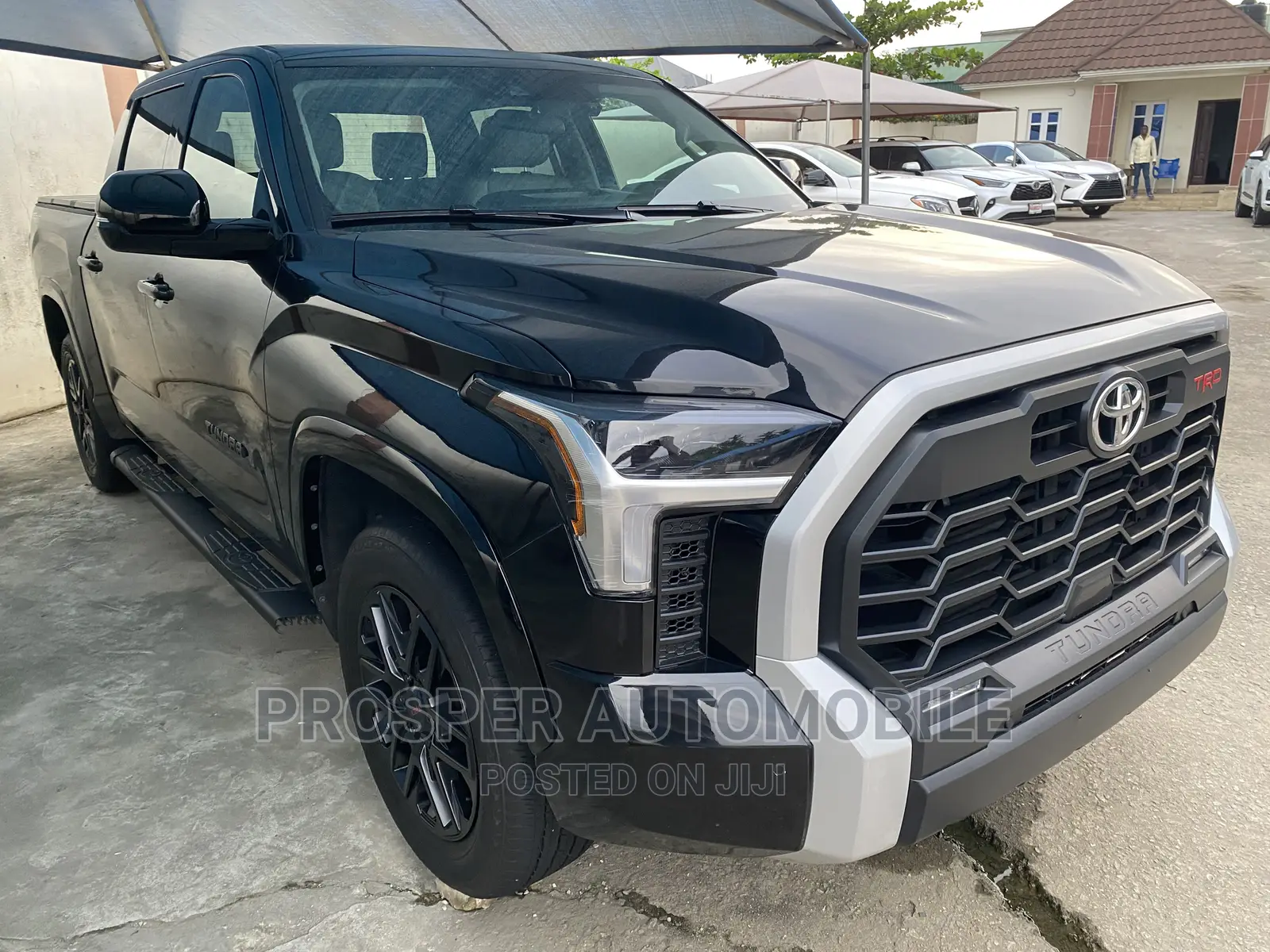 Toyota Tundra 2023 Black