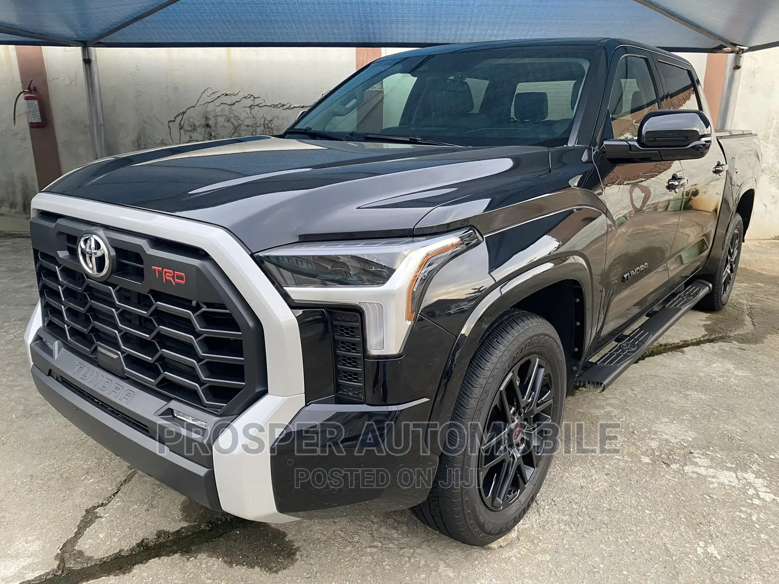 Toyota Tundra 2023 Black