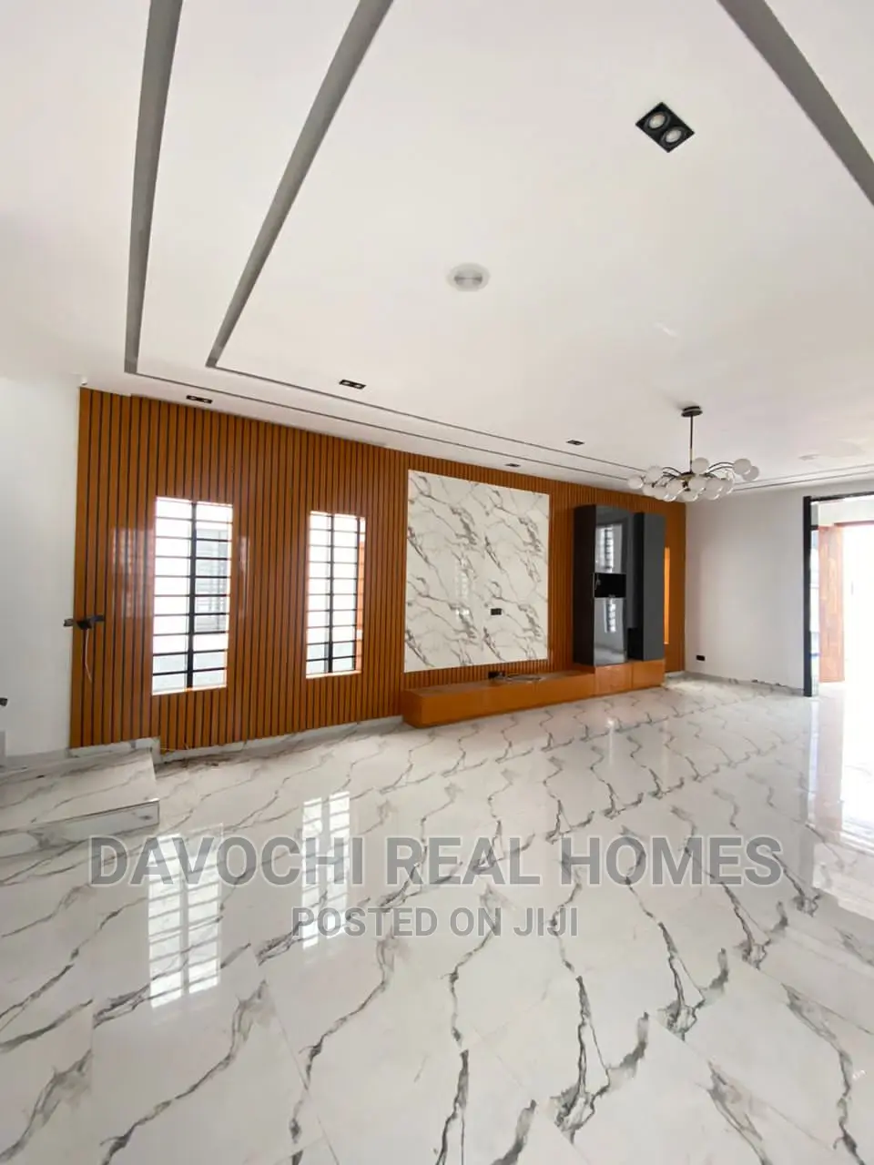5bdrm Duplex in Orchid Road, Lekki for sale
