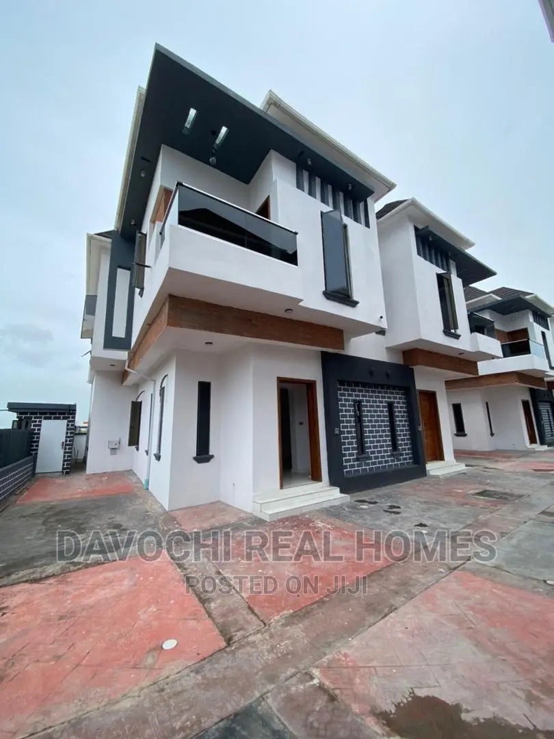 4bdrm Duplex in Chevron Drive, Lekki for sale