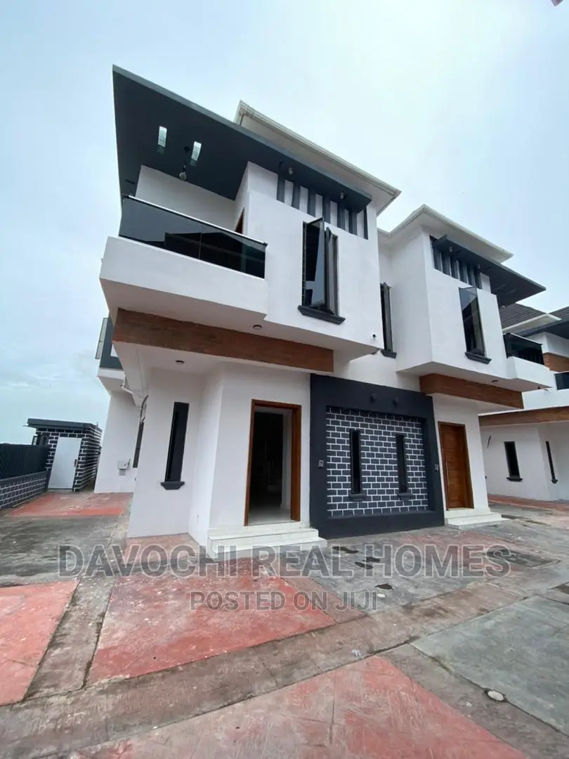4bdrm Duplex in Chevron Drive, Lekki for sale