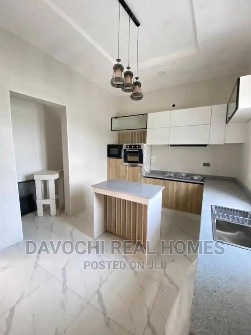 4bdrm Duplex in Chevron Second Toll, Lekki for sale