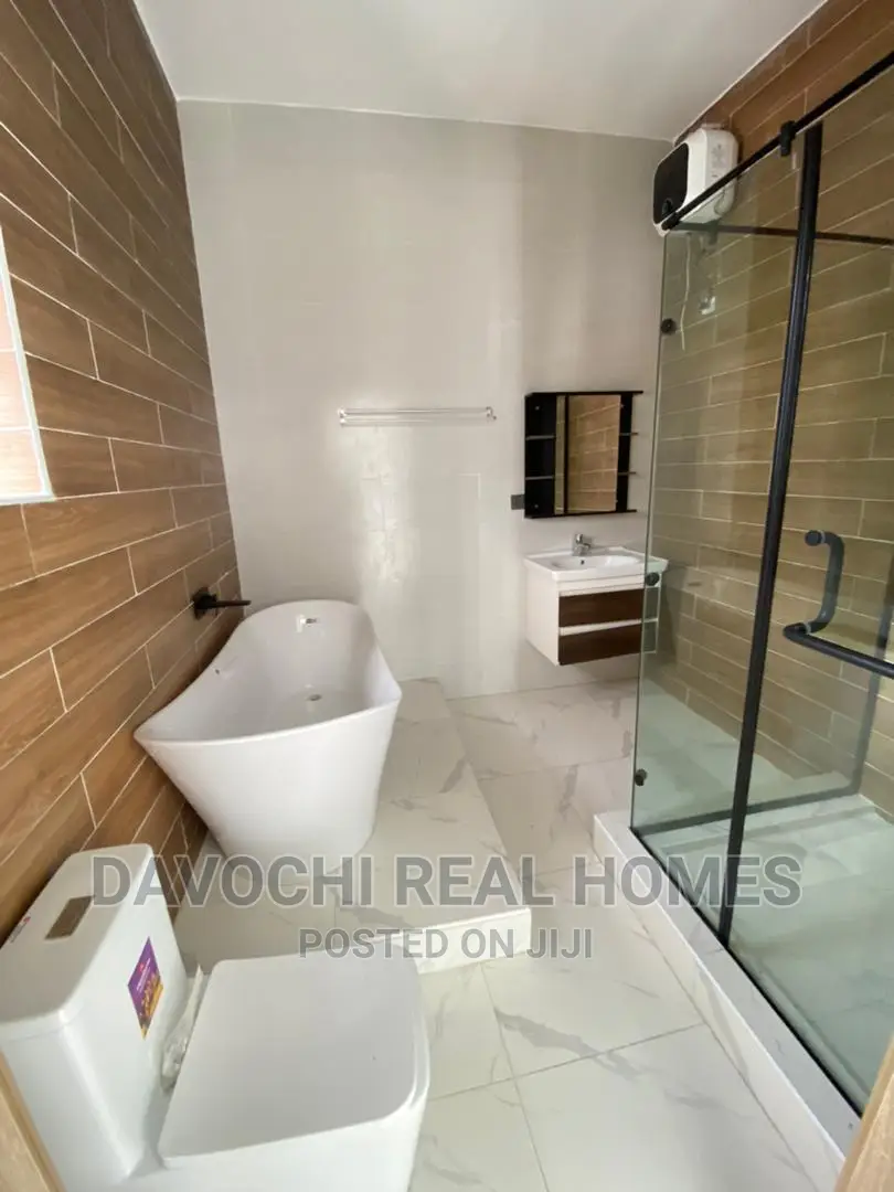 4bdrm Duplex in Chevron Second Toll, Lekki for sale