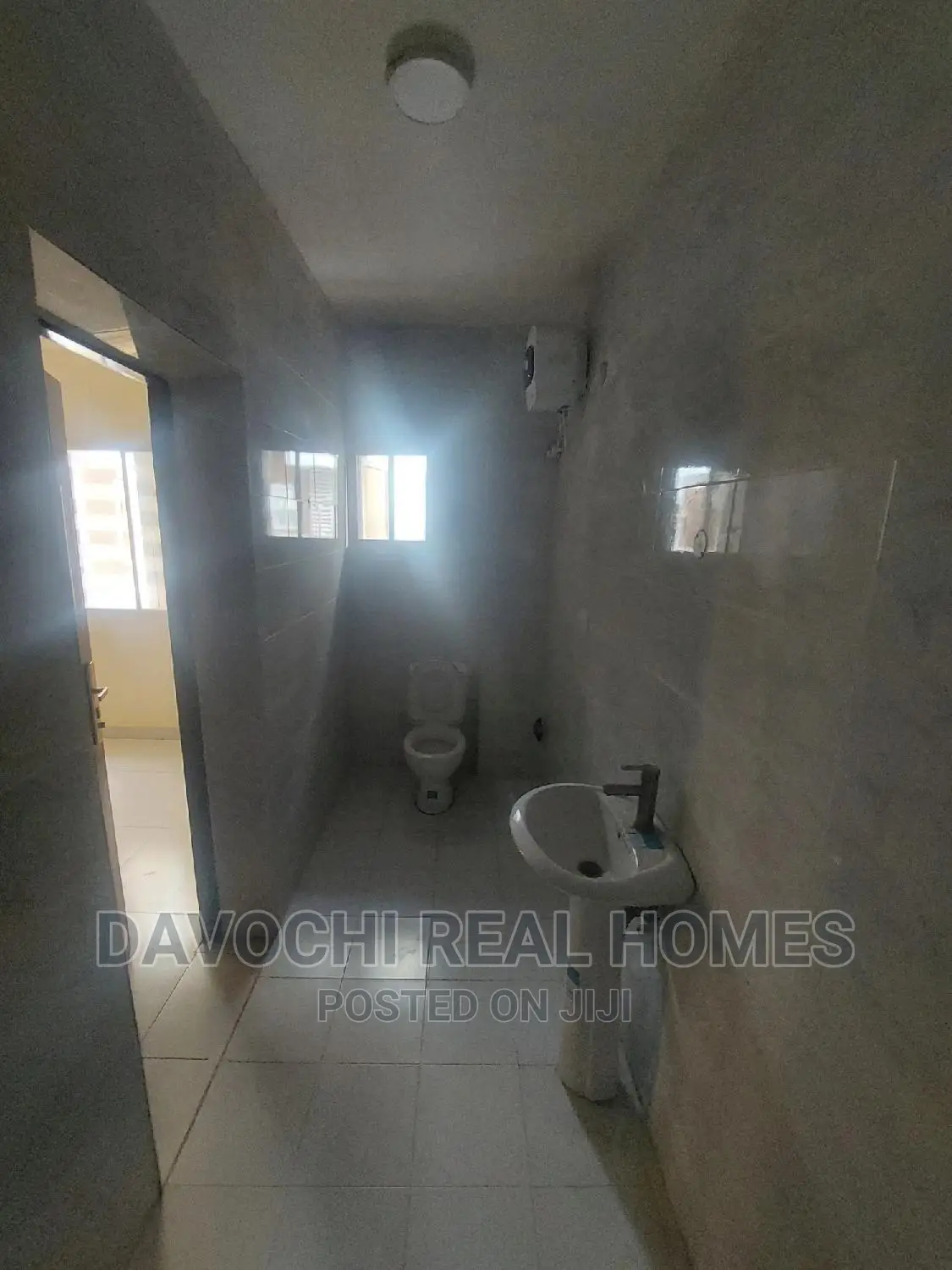 3bdrm Apartment in Orchid Road, Lekki for rent