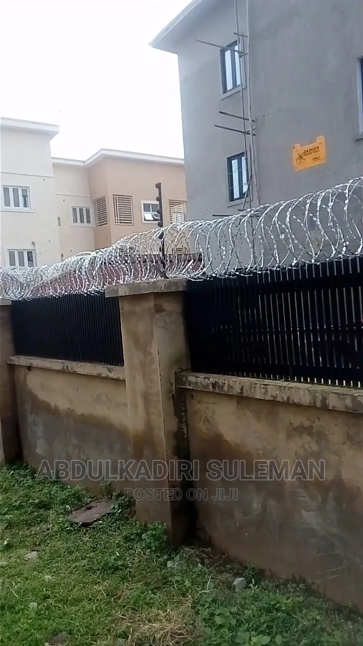 Electric Fencing,Barb Wire,Automated Gate Installer