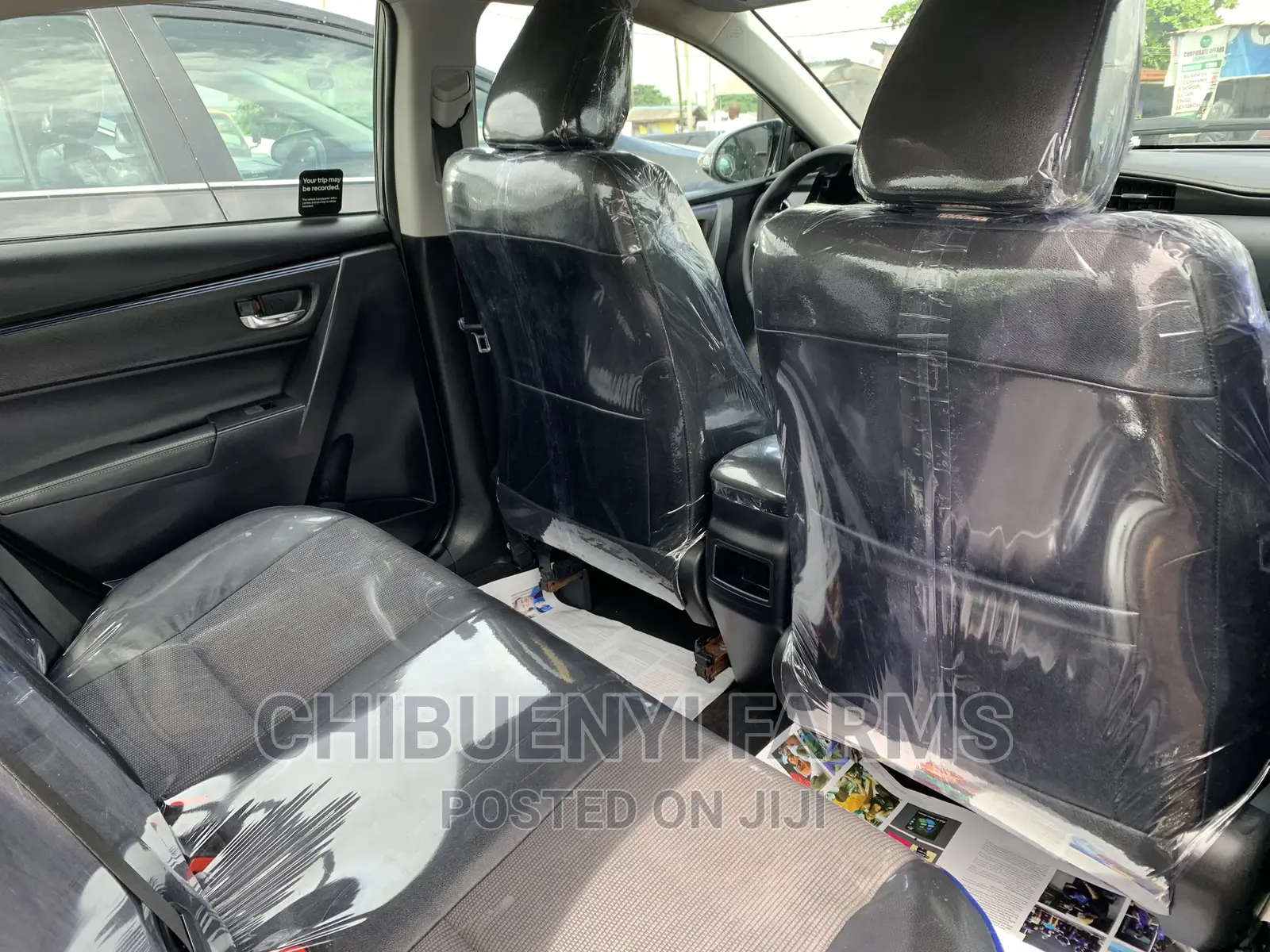 Toyota Corolla SE (1.8L 4cyl 6M) 2019 Brown
