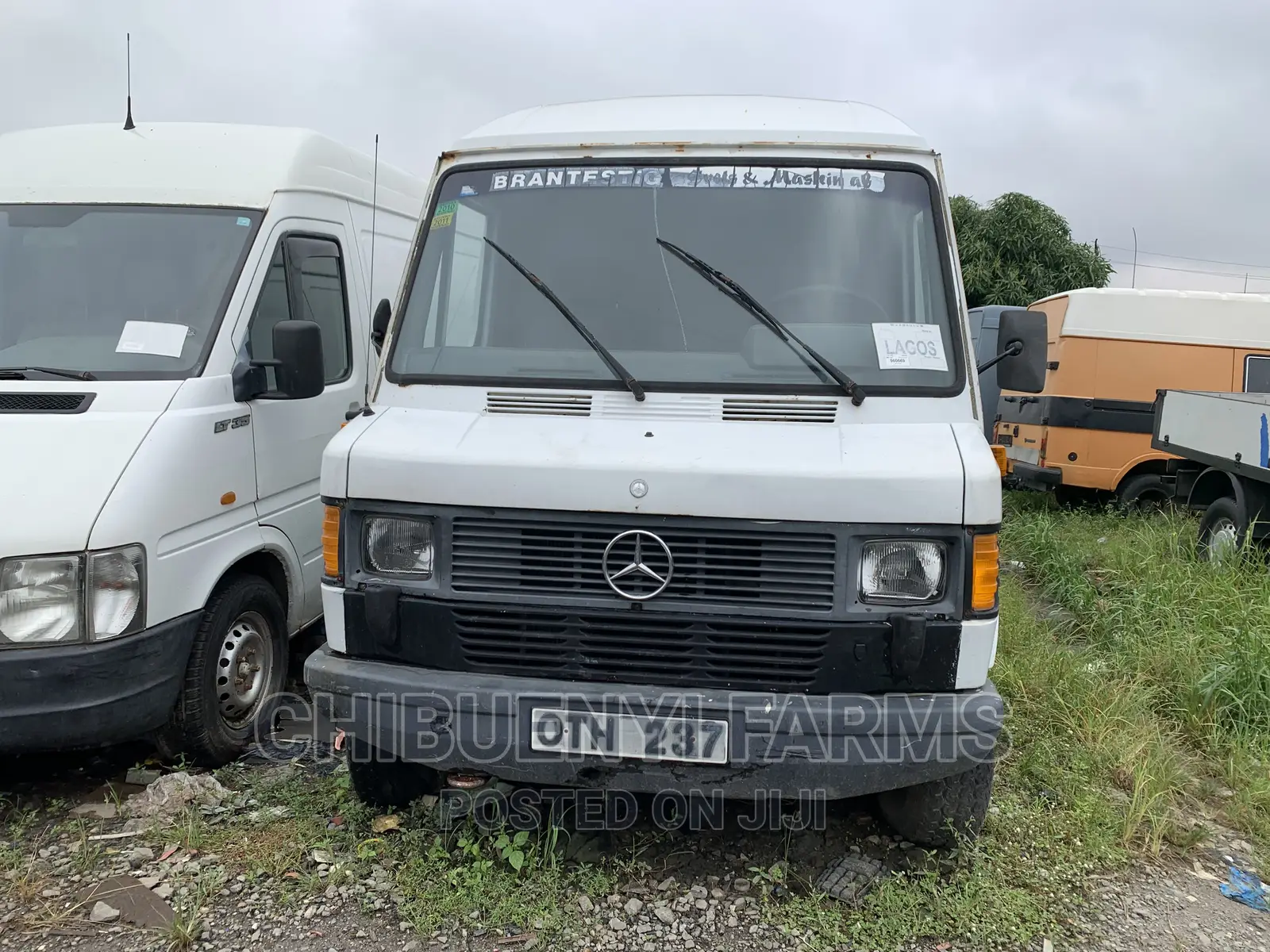 Mercedes-Benz T1/TN 1998 White
