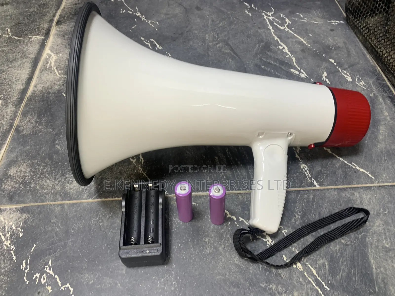 Rechargeable Handle Megaphone Bluetooth/Recording/Charger