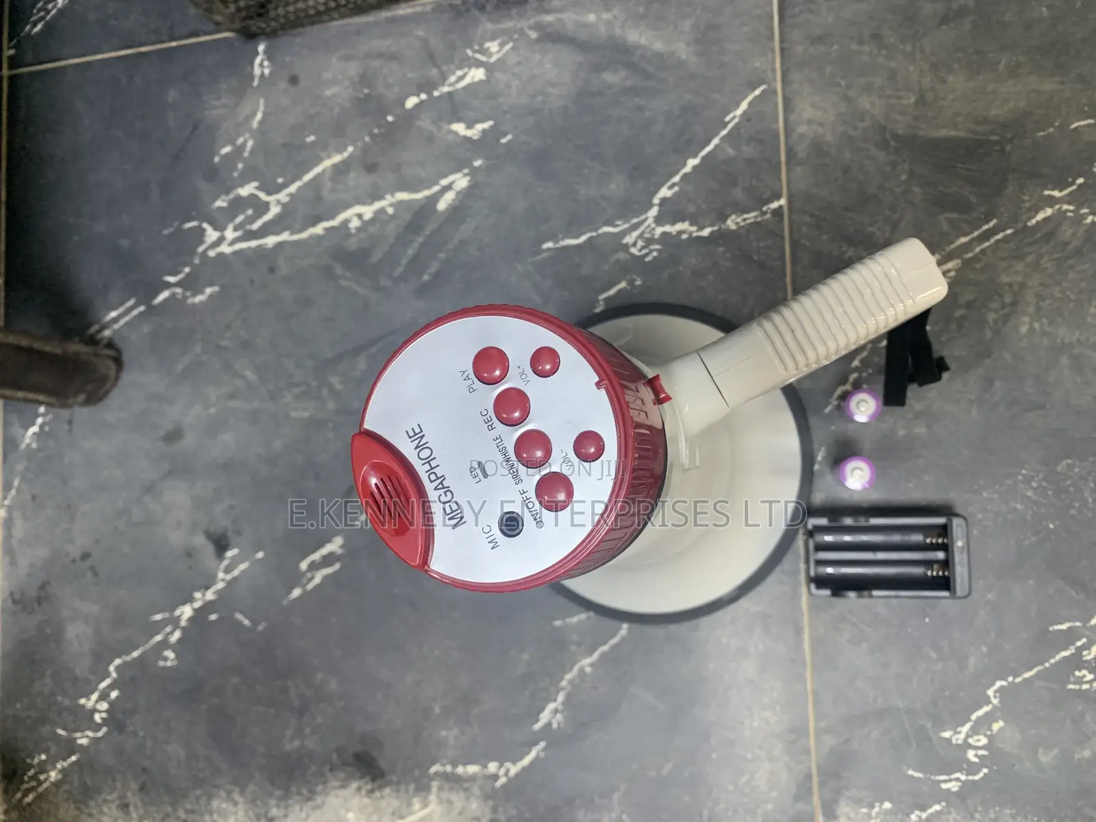 Rechargeable Handle Megaphone Bluetooth/Recording/Charger