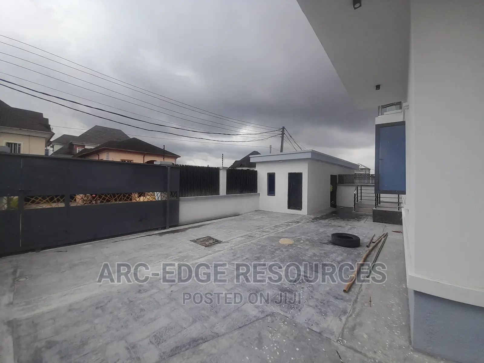 5bdrm Duplex in Apple Junction for sale