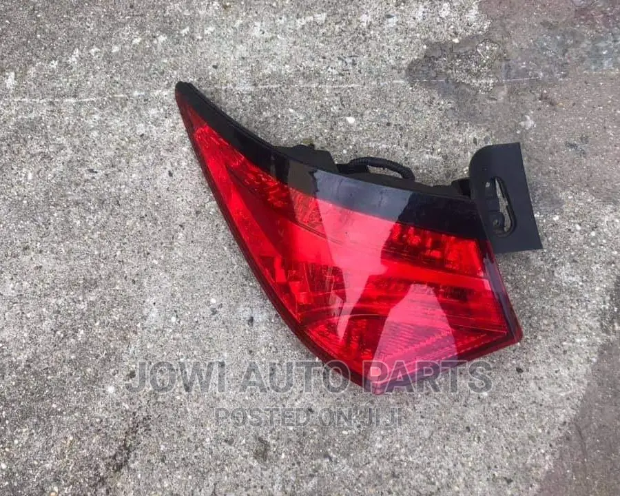 2010 Rear Lights Acura ZDX Pairs