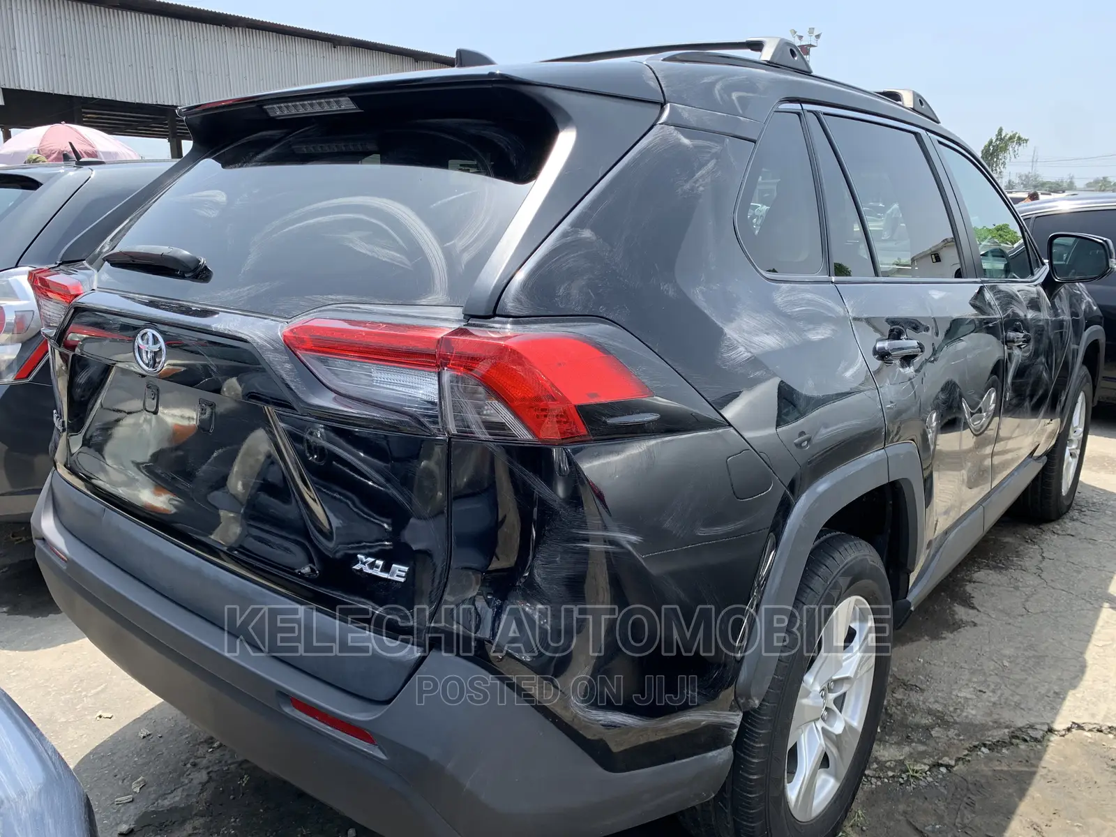 Toyota RAV4 XLE AWD 2020 Black