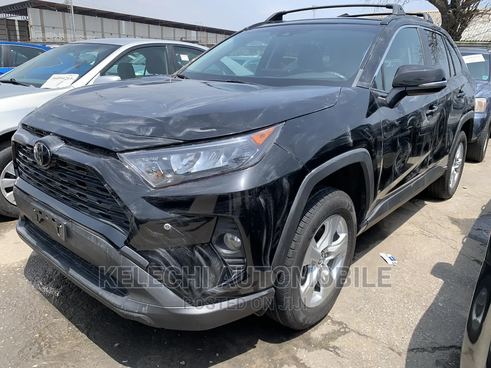 Toyota RAV4 XLE AWD 2020 Black