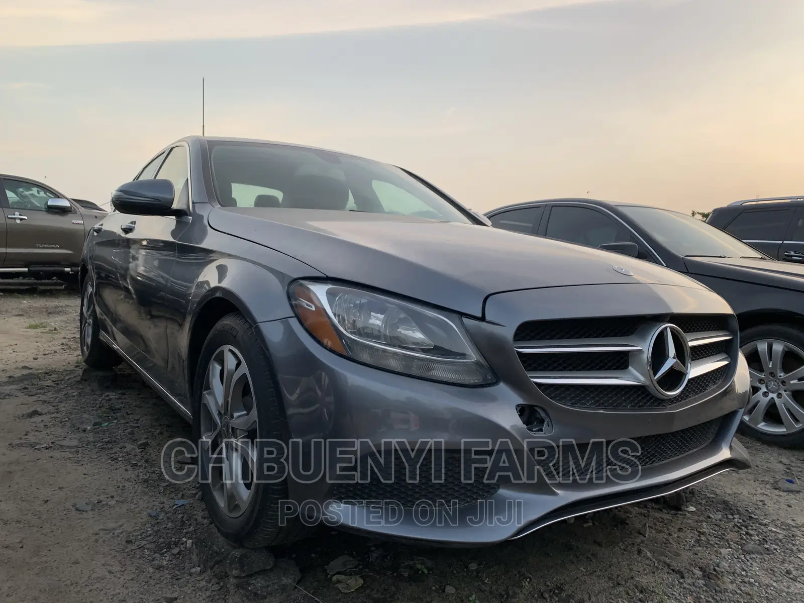 Mercedes-Benz C300 Luxury 4matic Sedan AWD (2.0L 4cyl 7A) 2017 Gray